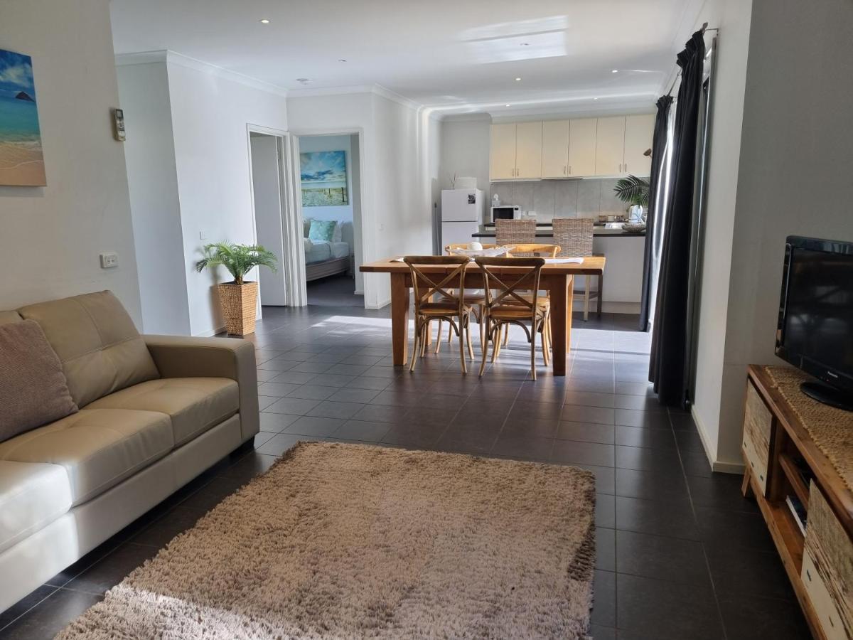 Island Cove Villas Cowes Esterno foto