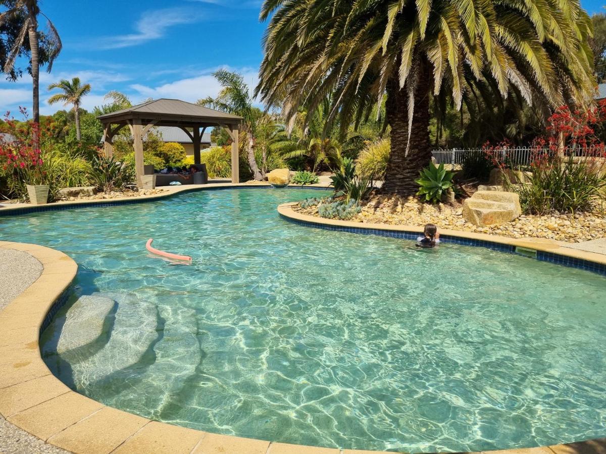 Island Cove Villas Cowes Esterno foto