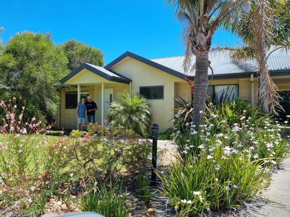 Island Cove Villas Cowes Esterno foto