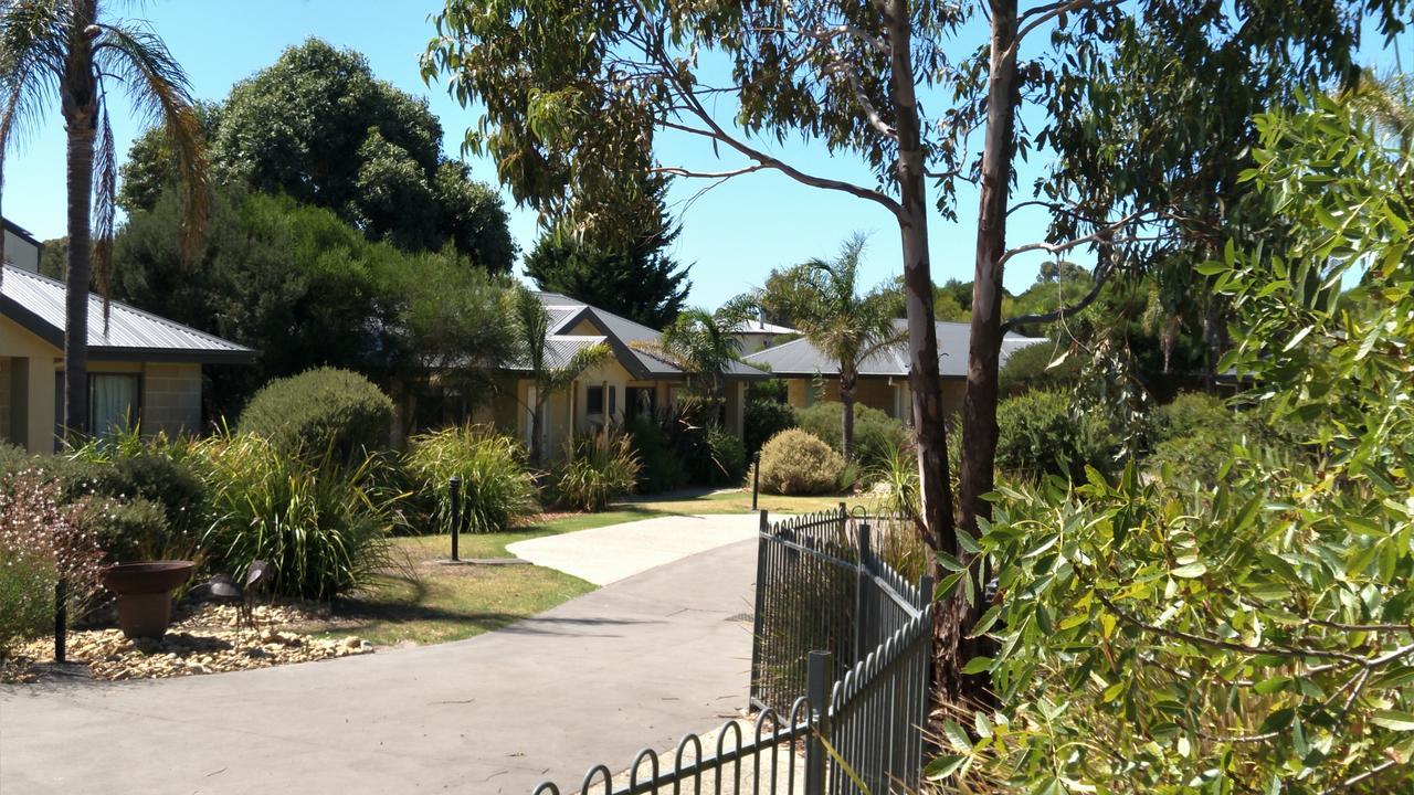 Island Cove Villas Cowes Esterno foto