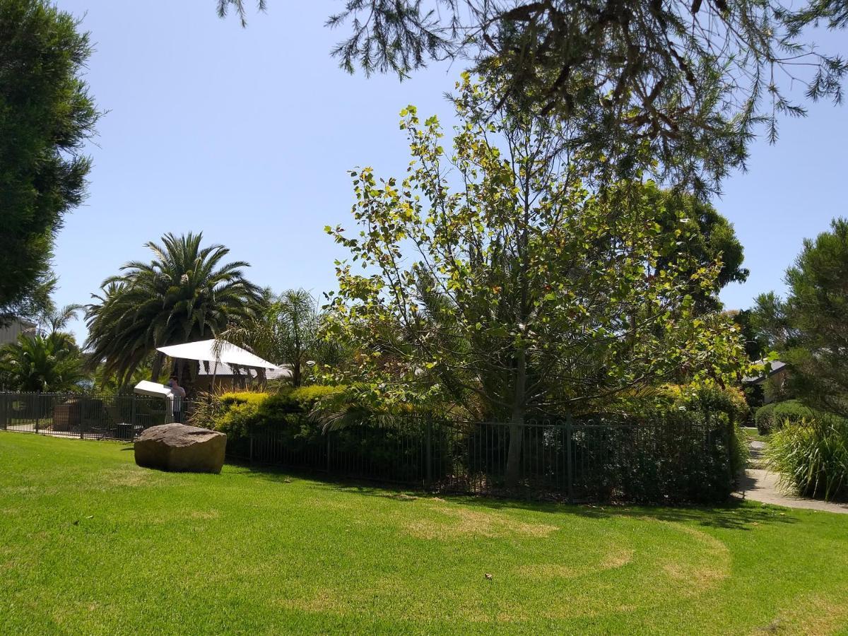 Island Cove Villas Cowes Esterno foto